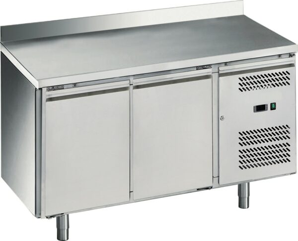 Eco Tiefkühltisch mit Aufkantung und mit 2 Türen, Monoblock GN1/1 1360x700x850mm