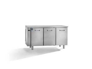 Studio54 Daiquiri Basic Line EN 600x400 SP50 H660 Kühltisch 3 Türen externes Aggregat – glatte Arbeitsplatte
