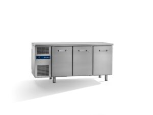 Studio54 Daiquiri Basic Line EN 600x400 SP50 H660 Kühltisch 3 Türen mit Aggregat – glatte Arbeitsplatte