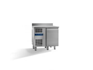 Studio54 Daiquiri Top Line EN 600x400 H660 Kühltisch 1 Tür mit Aggregat – Arbeitsplatte mit Aufkantung