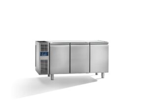 Studio54 Daiquiri Top Line GN1/1 H710 Kühltisch 3 Türen externes Aggregat – ohne Arbeitsplatte