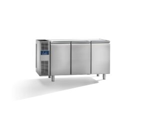 Studio54 Daiquiri Top Line GN1/1 H760 Kühltisch 3 Türen externes Aggregat – ohne Arbeitsplatte